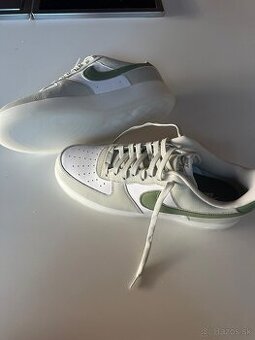 Nike Air Force 1 Bielo-zelene, velkost EU 49.5 uplne nove