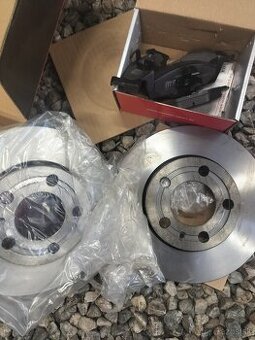 Predám brzdové kotúče +dosticky
