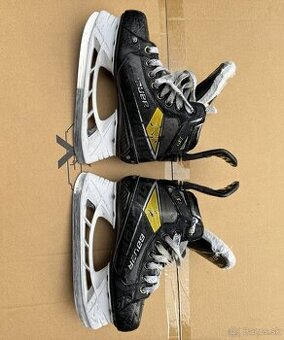 Korčule Bauer Supreme 3S pro, 3 EE