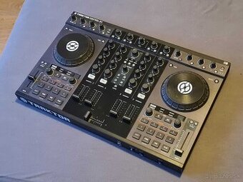 Predám Traktor S4 Mk1 s originál kufrom