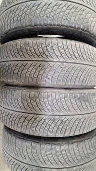 Predám 4ks jazdené zimné 235/55r19-105V Michelin