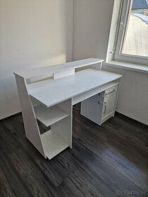 Kancelársky PC stôl - 1