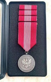 Medaila k 70. výročiu SNP