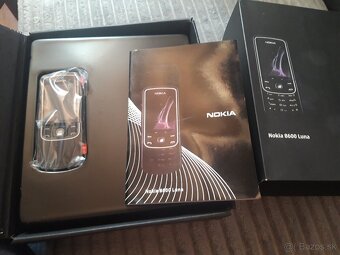 Nokia 8600 Luna