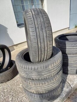 235/55r18 100V   Nokian  letne