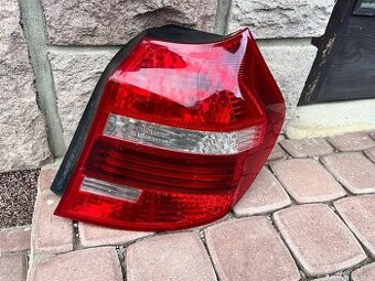 Bmw E87 zadné svetlo lci