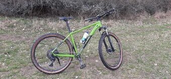 Cube Analog green 29 2021