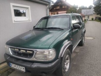 Ford Explorer rok 2001 152kw