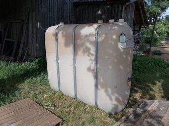Nádrže 2000 L