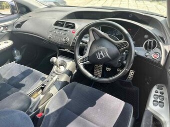 Honda civic 1.8 UFO dovoz Anglicko
