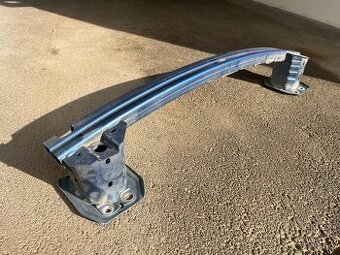 Vystuha naraznika Volvo XC40