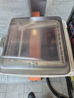 Stresne okno dometic.nadrz.varic