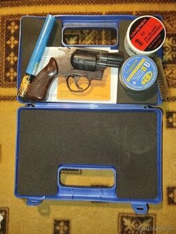 Predam plnovu pstol 9mm evolver