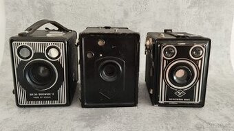3x staré fotoaparáty, prodej jen vcelku jek je nafoceno.