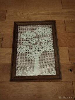háčkovaný obraz v ráme