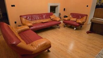 Kožená sedačka 2+1, taburet  3  jka zdarma