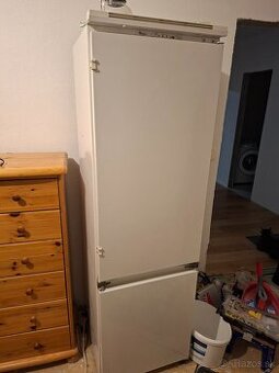 Chladnička s mrazničkou
