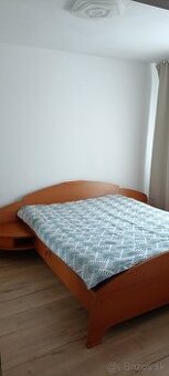 Manželská posteľ 160x200