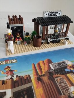 LEGO Western 6755 Sheriff's Lock-Up