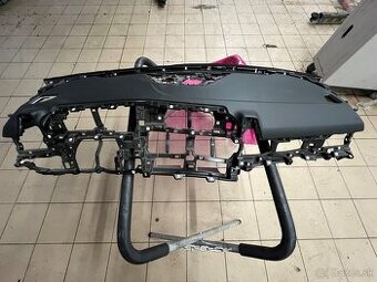 Palubná doska Kia Sportage NQ5