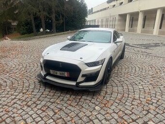Predám Ford Mustang 3,7