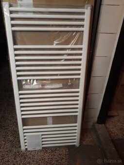 Rebrikovy radiator Aqualine ILR36E