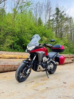 Honda VFR 800X Crossrunner - TOP stav