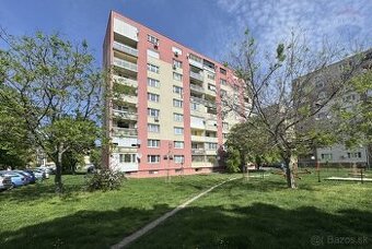 Predaj 3 izbového bytu v Dunajskej Strede, Radničné námestie