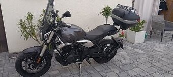 Voge 500AC caffe racer