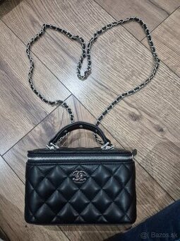 Nová luxusna kabelka CHANEL Vanity black