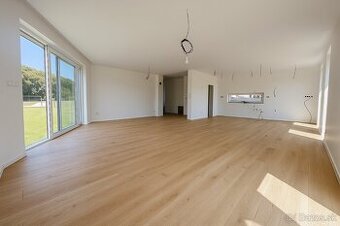 5 izbový rodinný dom Bardejov Podlahy v cene