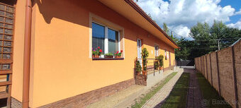 Na predaj rodinný dom s garážou, 1697 m², Strečno, Žilina