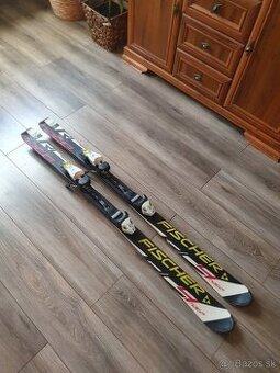 Predam lyze FISCHER RC 4 Race,dlzka 140 cm