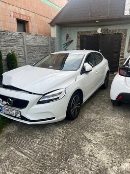 Volvo v40 T2 Momentum