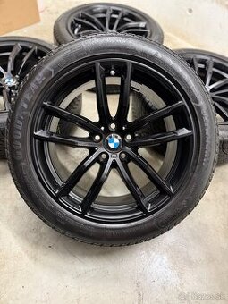Zimná sada 5x112 R18 , 245/45/18 BMW 5 - G30 G31 Style 662M
