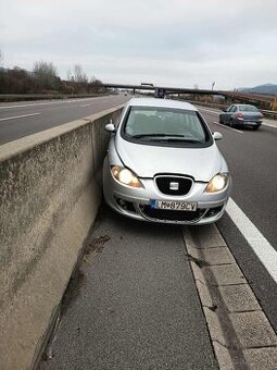 Seat Altea 1.9 tdi bxe rozredam na náhradné diely cena motor