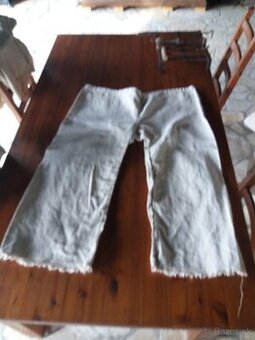 Nohavice zo stareho platna