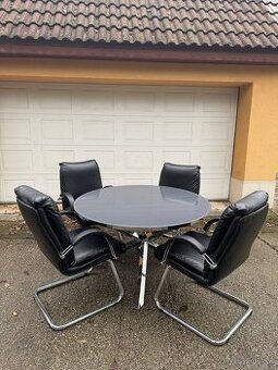 Predám chrómový sklenený stôl a 4 stoličky