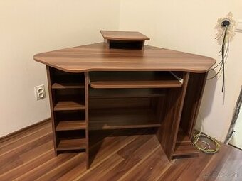 Rohový kancelársky stôl