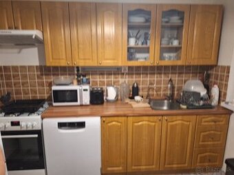 Predám kuchynsku linku vhodnú napríklad niekam na chatu