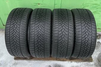 Zimné pneumatiky Goodyear 225/40R18