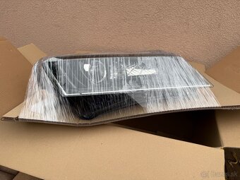 Svetlo skoda superb 3 prave 1ZS011 939-421