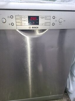 Umývačka riadu bosch.
