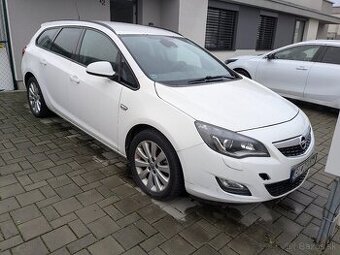 Opel Astra 2011 1.7 CDTI