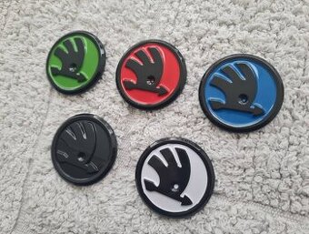 ŠKODA LOGO do volantu 43mm CHROM / 46mm FAREBNE.