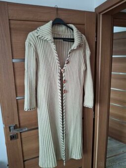 dlhý dámsky sveter velkosť M