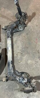 VW Golf 4 zadná nápravnica