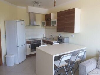 Prenajmeme 2-izbový byt na Sliačskej ul.