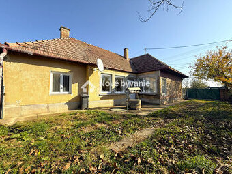 Predaj, rodinný dom s veľkým pozemkom-Semerovo(N204-12-FRAD)