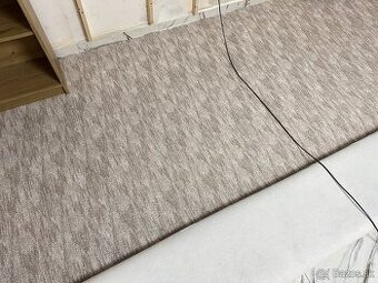 Predám veľký nový koberec 4 x 4,7m